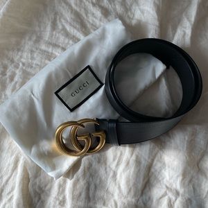 Gucci wide leather belt with double G